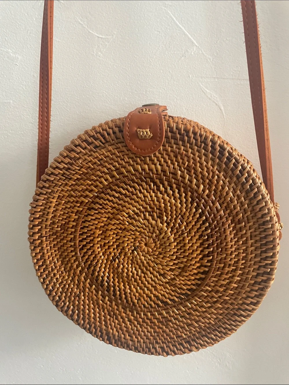 Woven Round Crossbody Summer Bag NWOT